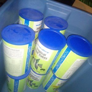 Tropical fish flakes